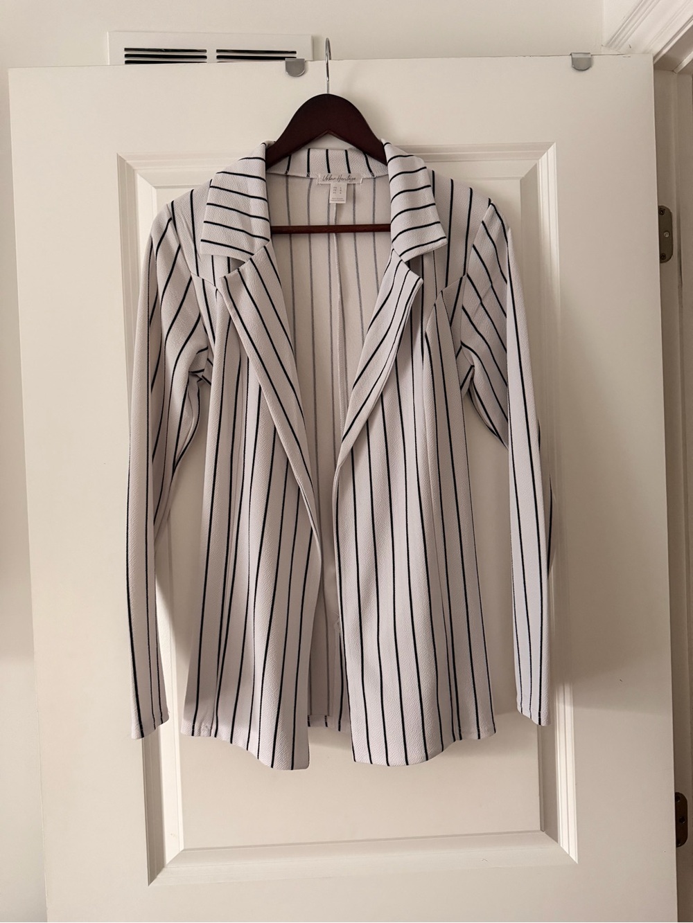Urban Heritage White Blazer with Black Pinstripes